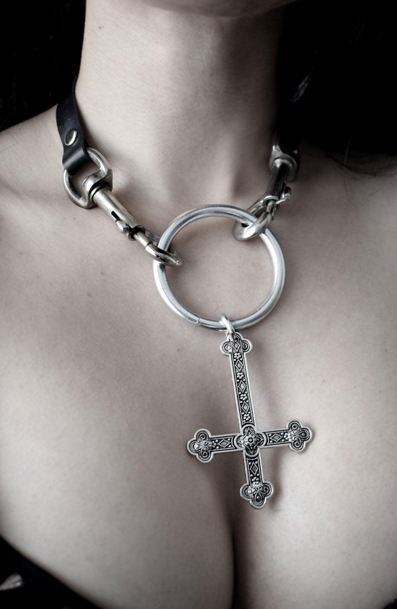 Upside-down cross choker Lobster clip design and buckle closure. O- ring Antichrist necklace inverted cross. - Finedaytodie